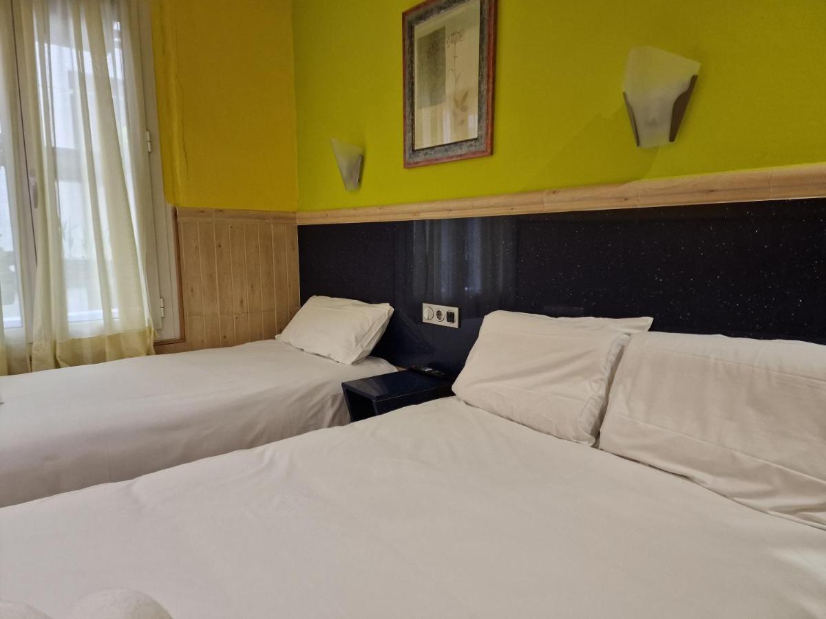 Pension Izar Bat Guesthouse San Sebastián Eksteriør bilde