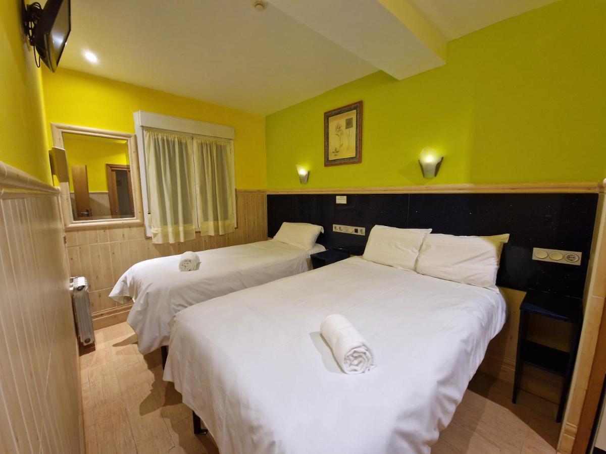 Pension Izar Bat Guesthouse San Sebastián Eksteriør bilde