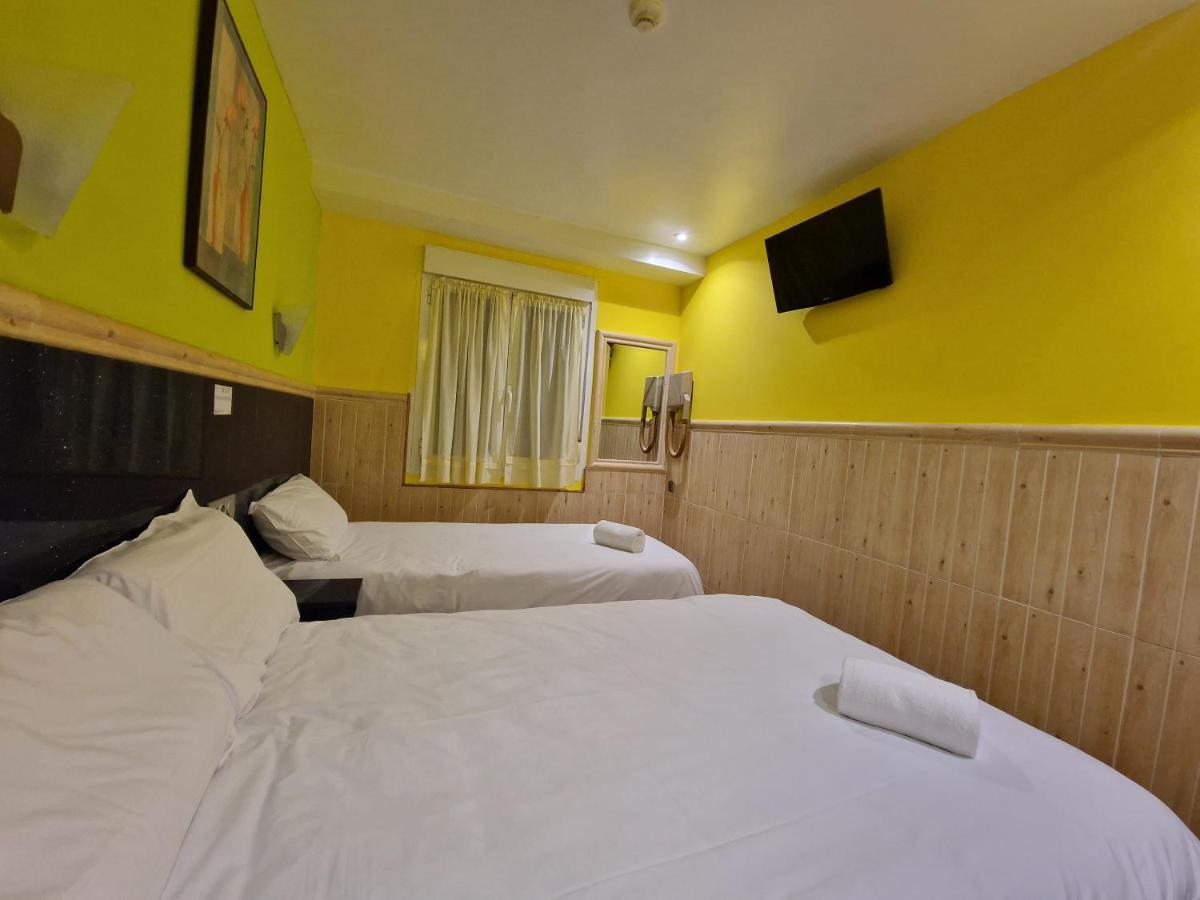Pension Izar Bat Guesthouse San Sebastián Eksteriør bilde