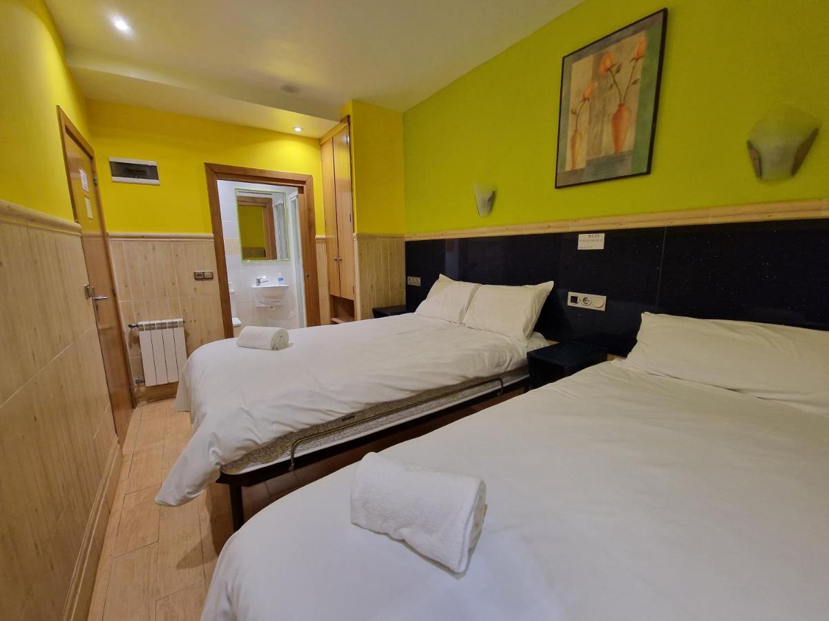 Pension Izar Bat Guesthouse San Sebastián Eksteriør bilde